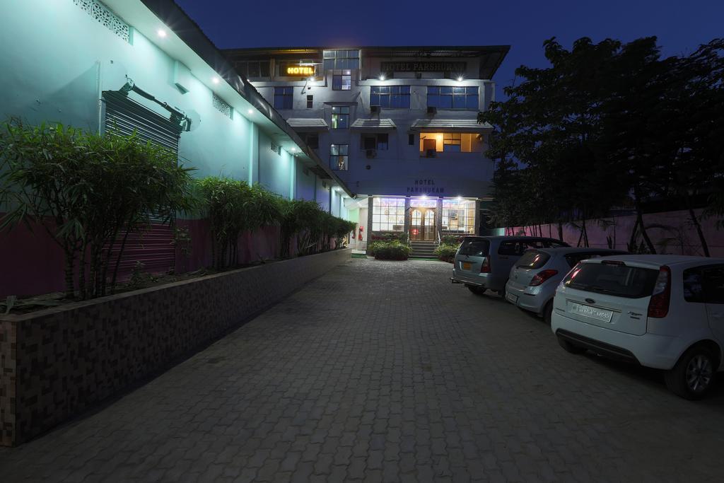 Hotel Parashuram Guwahati Exterior photo